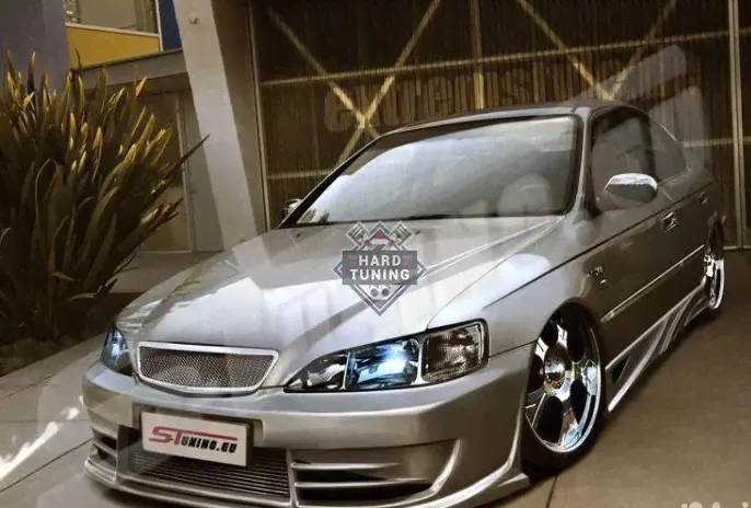 Передний бампер ST Honda Accord 6